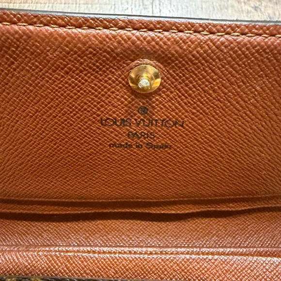 Louis Vuitton Dark Brown Monogram Women’s Wallet - Picture 4 of 9